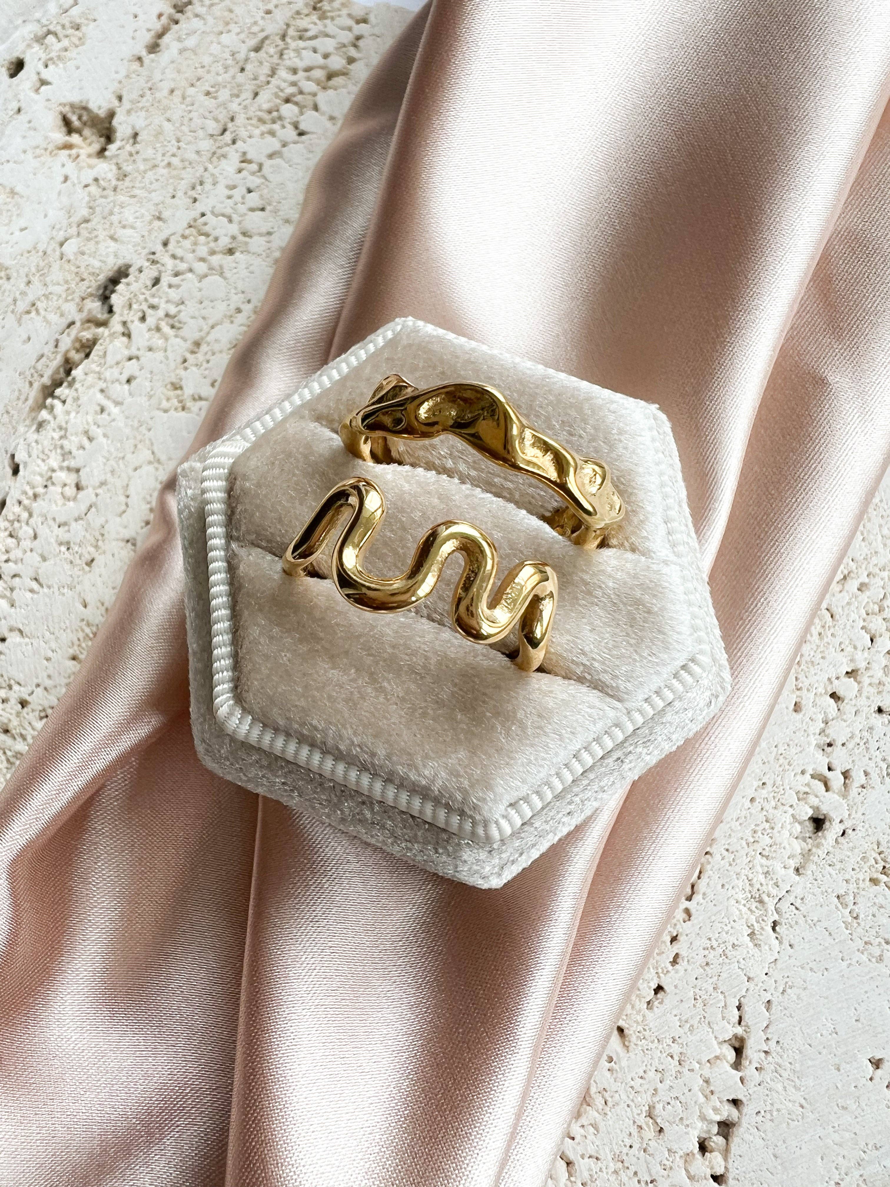 Irregular Ruffled Gold Ring - Image 5