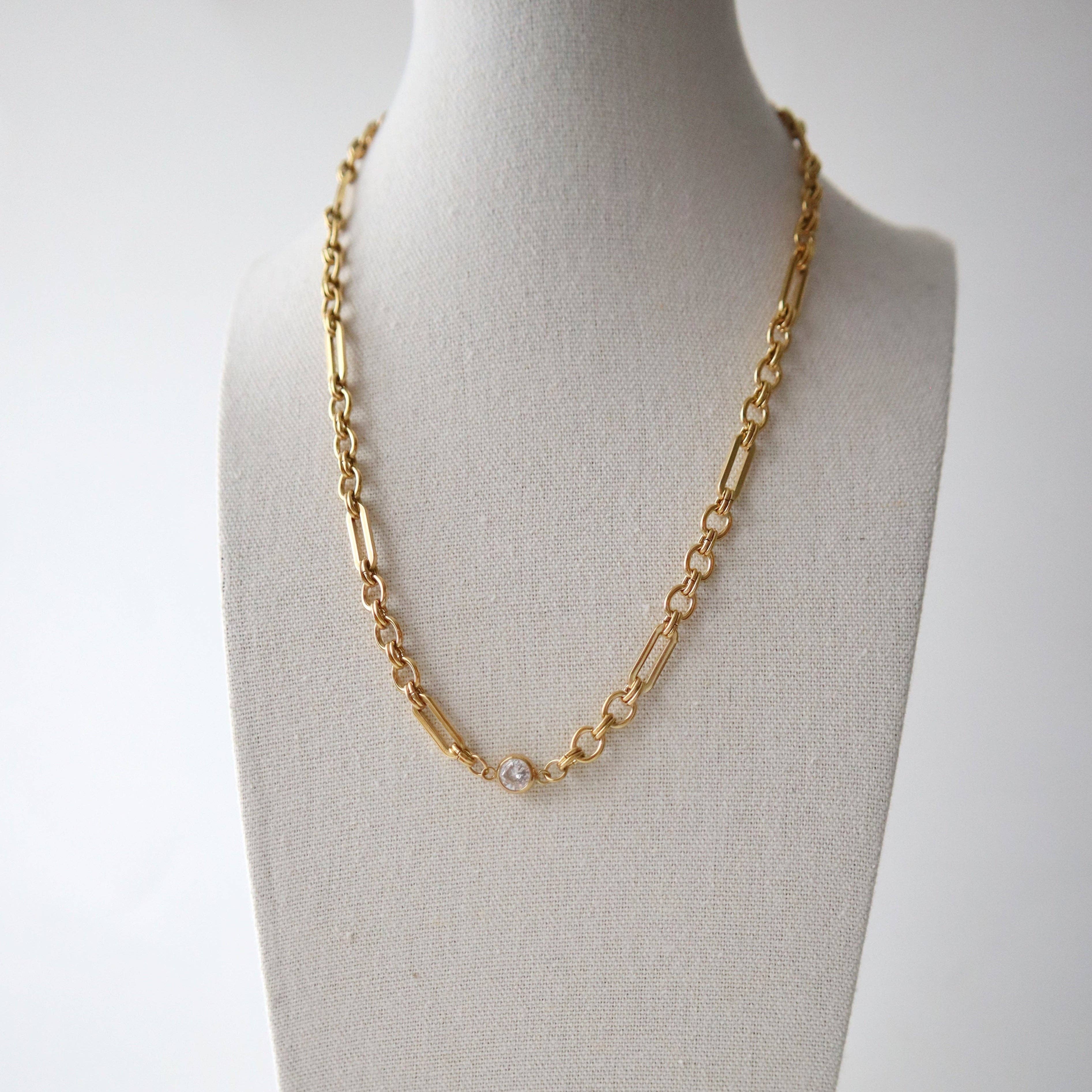 Solenne Chain Necklace - Image 5